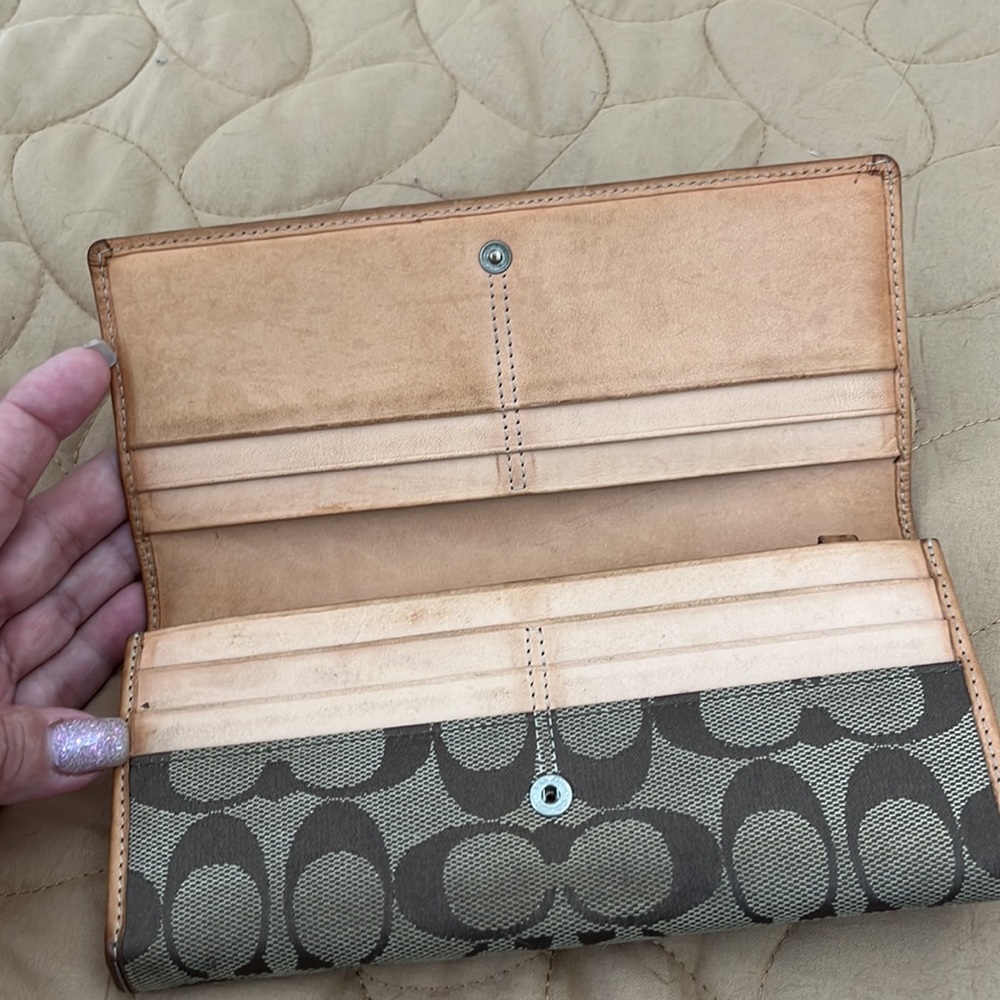Coach wallet - Picture 2 of 11